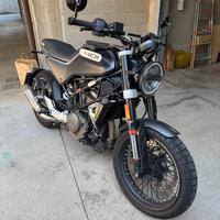 Husqvarna Svartpilen 401 - 2021