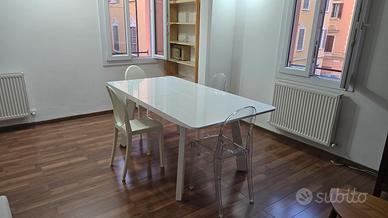 Tavolo estendibile + 4 sedie