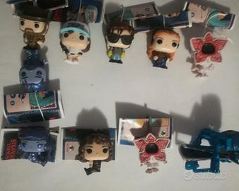 Kinder joy stranger thimgs lotto 10 sorprese varie