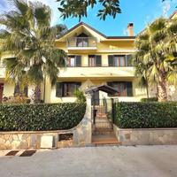 VILLA A SCHIERA A DURAZZANO