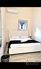 Dietro Piazza Duomo (casa vacanze 2° piano)