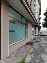 Ufficio/locale commerciale a ponte nelle alpi