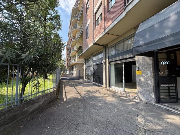 NEGOZIO A CASTELLANZA