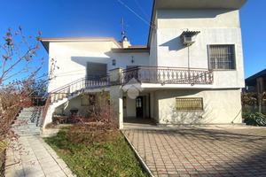 VILLA SINGOLA A GUAZZORA