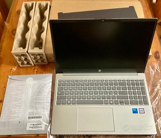 NOTEBOOK HP 15.6” i5 SSD 512gb Ram 16 gb NUOVO