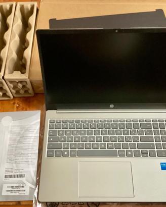 NOTEBOOK HP 15.6” i5 SSD 512gb Ram 16 gb NUOVO