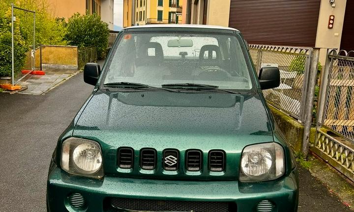 Suzuki jimny cabrio con rimorchio coperto