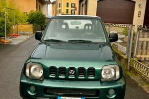 Suzuki jimny cabrio con rimorchio coperto