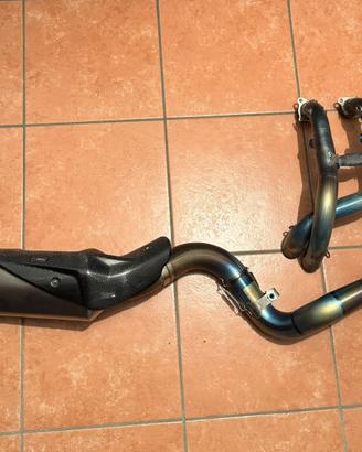 Akrapovic evolution 790