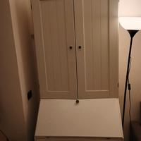 Secretaire con piano , ante e mensole