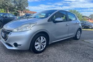 Peugeot 208 1.2 VTi 82 CV 5 Allure ok neopatentati