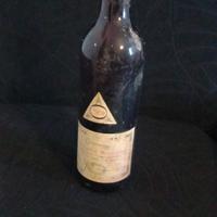 Vino d'annata da collezionismo varie tipologie