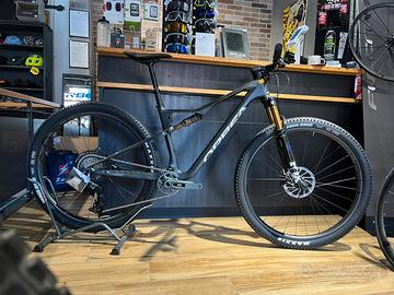 Orbea Oiz M10 Axs