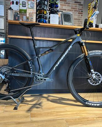 Orbea Oiz M10 Axs