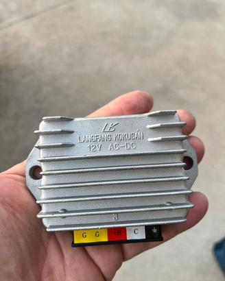 Regolatore tenzione AC DC 12volt