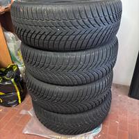 Gomme invernali Nokian 235 60 R18 come nuove!