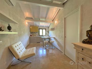 2 LOCALI A APRICALE