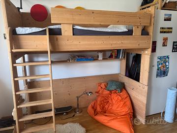 Letto a castello in legno massiccio