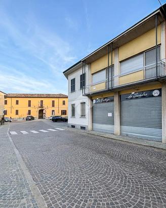 NEGOZIO A CAVENAGO D'ADDA