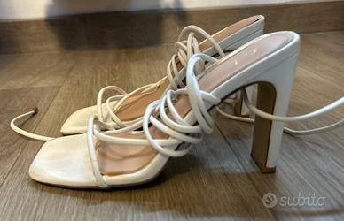 sandalo bianco lacci alla schiava