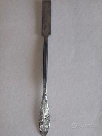 Scalpello obliquo medio