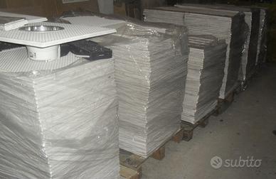 Stock Pannelli in gesso per controsoffittatura