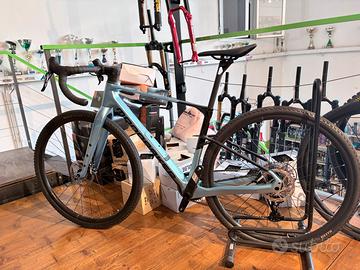 Mondraker arid carbon tg M