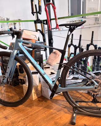 Mondraker arid carbon tg M