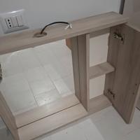 specchiera bagno +  lavandino 