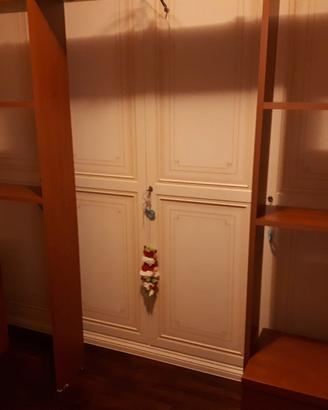 Libreria da letto con comodini