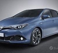 Ricambi usati toyota auris muso completo porte