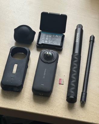 Insta360 X3 / Insta 360 X3 kit 2 batterie original
