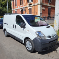 Furgone nissan primastar perfetto