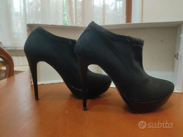 Stivaletti tronchetto nero numero 37