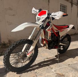 Beta X Trainer 300 2T