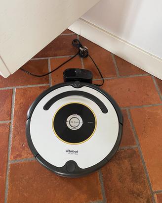 Roomba 620 robot aspirapolvere