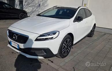 Volvo V40 cross country 2.0 d2 Momentum geartronic