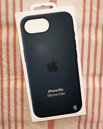 Cover Originale Apple iPhone 16e Silicone Case - V