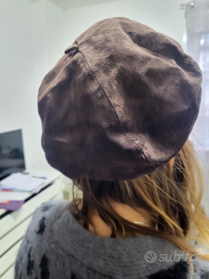 Vestiti Usati Berretti Vendita Berretto Basco Vendita In