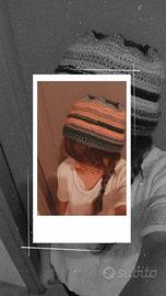 Berretto realizzato interamente a mano