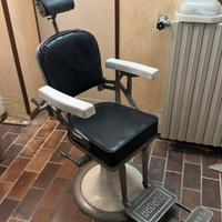 Poltrona barbiere vintage Aurora Saronno anni ’50