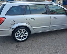 OPEL Astra - 2006