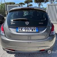 Ricambi usati porta musata lancia ypsilon hybrid