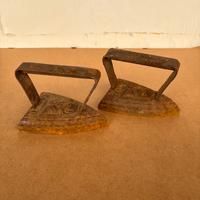 Ferri da stiro antichi