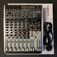 Mixer Behringer Xenyx QX 1204 Usb