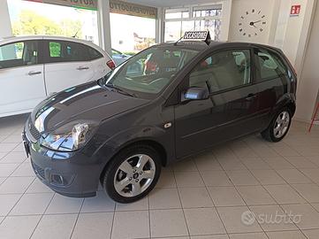 Ford Fiesta 1.4 TDCi 3p. Ghia 127000km