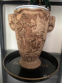 Anfora antica giapponese asiatico