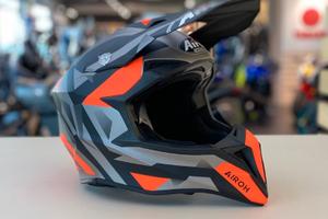 Airoh Wraap Orange Matt Sequel