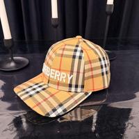 Cappello Burberry con visiera