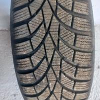 Gomme invernali 185/60 R15 con cerchi